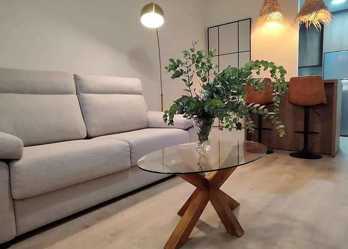 Old Town Ground Floor New Apartment, Beach, Parking